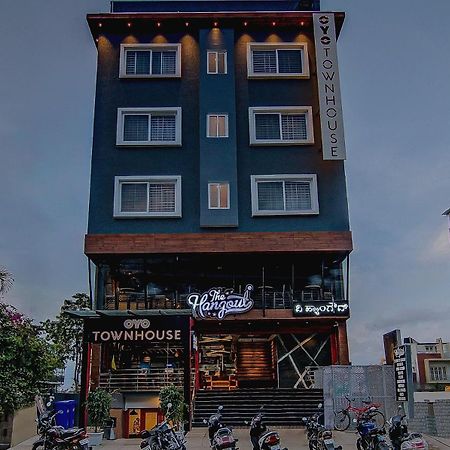 Super Townhouse Global Village Tech Park Near Kengeri Bus Terminal Metro Station Bangalore Dış mekan fotoğraf