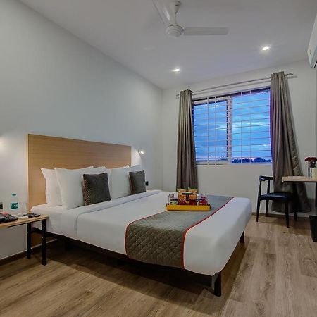 Super Townhouse Global Village Tech Park Near Kengeri Bus Terminal Metro Station Bangalore Dış mekan fotoğraf