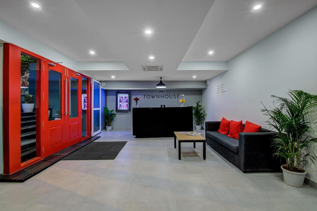 Super Townhouse Global Village Tech Park Near Kengeri Bus Terminal Metro Station Bangalore Dış mekan fotoğraf